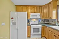 653 Hidden Valley Road, Wilmington, NC 28409 — 3-bedroom home in Hidden Valley, Wilmington, NC, photo 20 of 55