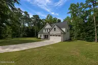 800 Gregory Fork Road, Richlands, NC 28574 — 3-bedroom home, Richlands, NC, photo 3 of 49