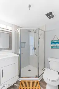 1866 New River Inlet Road Unit 3414c, North Topsail Beach, NC 28460 — 2-bedroom waterfront condo in Topsail Dunes, North Topsail Beach, NC, photo 21 of 43: 021_1866_new_river_inlet_road-21_203
