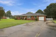 620 Forest Park Road, Elizabeth City, NC 27909 — 4-bedroom home in Forest Park, Elizabeth City, NC, photo 3 of 43: 6-web-or-mls-6