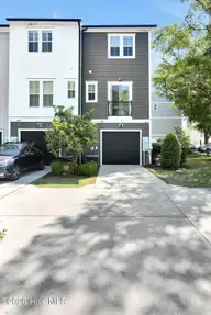618 N 6th Street, Wilmington, NC 28401 — 3-bedroom townhome in Indie Ice Townhomes, Wilmington, NC, photo 2 of 32: 618North6thStreet-1