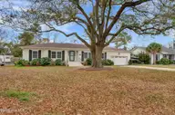 110 Tanbridge Road, Wilmington, NC 28405 — 3-bedroom home in Windemere, Wilmington, NC, photo 2 of 28
