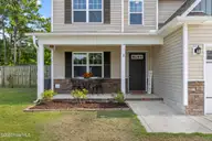 282 Breakwater Drive, Sneads Ferry, NC 28460 — 3-bedroom home in Bridgeport, Sneads Ferry, NC, photo 2 of 32