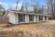 102 Tanglewood Drive, Jacksonville, NC 28540 — 3-bedroom home in Tanglewoods, Jacksonville, NC, photo 3 of 52: 5-web-or-mls-102 Tanglewood Dr. 100