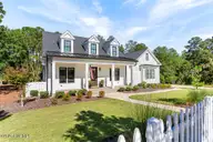 275 Hollycrest Drive, Pinehurst, NC 28374 — 5-bedroom home in Hollycrest, Pinehurst, NC, photo 1 of 46: 275 Hollycrest Drive
