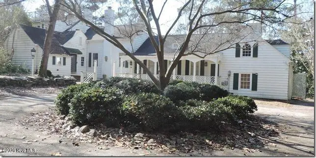 2856a Forest Hills Loop SW, Wilson, NC 27893 — 3-bedroom waterfront home, Wilson, NC, photo 1 of 58: Main
