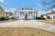 9004 Saint Stephens Place, Wilmington, NC 28412 — 5-bedroom waterfront home in East Bank Landing, Wilmington, NC, photo 9 of 65: 9004SaintStephensPl-1