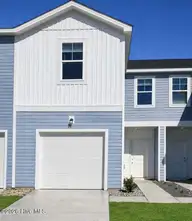 578 Sandy Hollow Drive, Jacksonville, NC 28540 — 3-bedroom townhome in Sandy Hollow, Jacksonville, NC, photo 1 of 22: Woodford