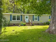 8695 Old Forest Drive NE, Leland, NC 28451 — 4-bedroom manufactured home in Old Forrest Estates, Leland, NC, photo 5 of 52