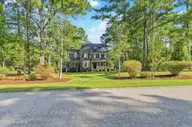 4924 Country Club Drive N, Wilson, NC 27896 — 4-bedroom home in Country Club Colony, Wilson, NC, photo 2 of 49