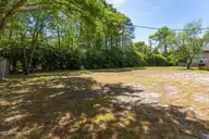 913 Robert E Lee Drive, Wilmington, NC 28412 — 4-bedroom home in Pine Valley Estates, Wilmington, NC, photo 6 of 35: exteriors-07