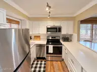 115 Beulah Hill Road N # 104, Pinehurst, NC 28374 — 2-bedroom condo in Golf Terrace, Pinehurst, NC, photo 4 of 23: MODERN KITCHEN