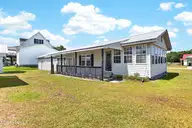 100 Crews Lane, Hubert, NC 28539 — 3-bedroom waterfront manufactured home in Brown Div, Hubert, NC, photo 8 of 45
