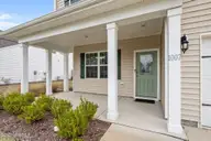 1007 Kellie Court, New Bern, NC 28562 — 4-bedroom home in West New Bern, New Bern, NC, photo 5 of 49: 48-web-or-mls-DSC_3606