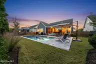 515 Edgerton Drive, Wilmington, NC 28412 — 4-bedroom waterfront home in Riverlights, Wilmington, NC, photo 4 of 67: 515EdgertonDrTW2