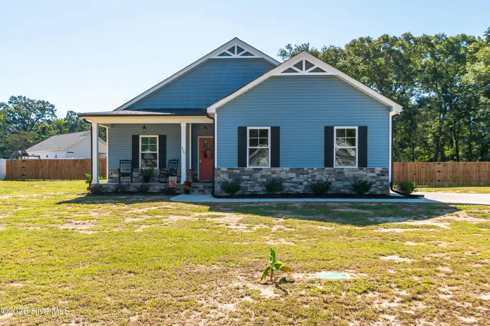3101 Marion Heights Drive, Kinston, NC 28504 — 4-bedroom home in Marion Heights, Kinston, NC, photo 1 of 56: 3101marionheightsdr-_cammelhurse_cammels