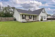 158 Christy Drive, Beulaville, NC 28518 — 3-bedroom home in Simpsons Crossing, Beulaville, NC, photo 3 of 32: 158 Christy Dr-6