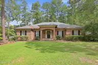 335 W Hedgelawn Way, Southern Pines, NC 28387 — 4-bedroom home in Sandhurst South, Southern Pines, NC, photo 2 of 44