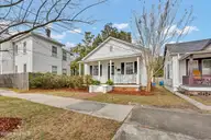 707 Grace Street, Wilmington, NC 28401 — 4-bedroom home in Historic District, Wilmington, NC, photo 3 of 24: 003_img_4008_107