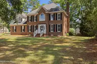 4804 Saint Georges Drive N, Wilson, NC 27896 — 4-bedroom home in Country Club Colony, Wilson, NC, photo 2 of 44