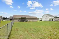 210 Weeping Willow Drive, La Grange, NC 28551 — 3-bedroom home in Willow Pond, La Grange, NC, photo 7 of 27: 06-210 Weeping Willow Dr-8
