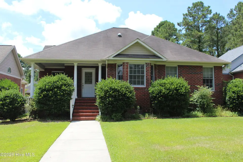 503 Taberna Circle, New Bern, NC 28562 — 3-bedroom home in Taberna, New Bern, NC, photo 1 of 18: Front of House