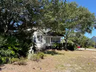 2308 E Oak Island Drive, Oak Island, NC 28465 — 3-bedroom home in Tranquil Harbor, Oak Island, NC, photo 7 of 31: IMG_1893