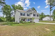 5804 Boldt Drive, La Grange, NC 28551 — 4-bedroom home in Huntington Park, La Grange, NC, photo 4 of 37: 04-5804 Boldt Dr-4