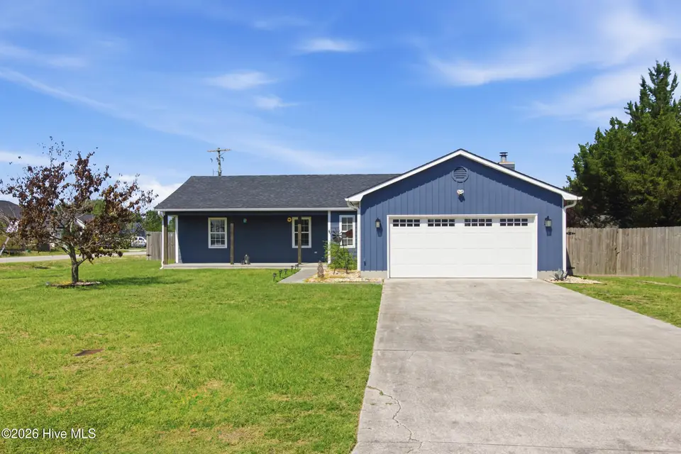 426 Oregon Trail, Hubert, NC 28539 — 3-bedroom home in Timber Ridge, Hubert, NC, photo 1 of 34