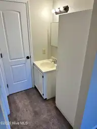 708 Pinewood Drive, Jacksonville, NC 28546 — 2-bedroom townhome in Pinewood Downs, Jacksonville, NC, photo 12 of 21: Mstrbath
