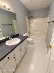 3203 Granville Court, New Bern, NC 28562 — 3-bedroom home in Trent Village, New Bern, NC, photo 13 of 20: Bathroom Upstairs