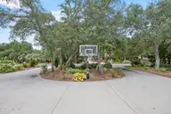 8915 Shipwatch Drive, Wilmington, NC 28412 — 4-bedroom waterfront home in Shipwatch, Wilmington, NC, photo 7 of 77