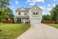 1465 Whitney Drive, Aberdeen, NC 28315 — 4-bedroom home in Meadow Ridge, Aberdeen, NC, photo 1 of 51: 02-DSC06652