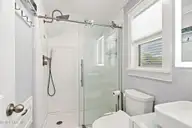 102 Gregg Street, Emerald Isle, NC 28594 — 3-bedroom waterfront home, Emerald Isle, NC, photo 20 of 39: Emerald Isle 102 Gregg
