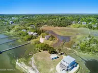7663 Myrtle Grove Road, Wilmington, NC 28409 — 1-bedroom waterfront home in Egret Point, Wilmington, NC, photo 3 of 30: 7663 Myrtle Grove Rd
