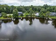 1298 Brices Creek Road, New Bern, NC 28562 — 1-bedroom waterfront home, New Bern, NC, photo 24 of 33: 04-1298_Brices _Creek-24