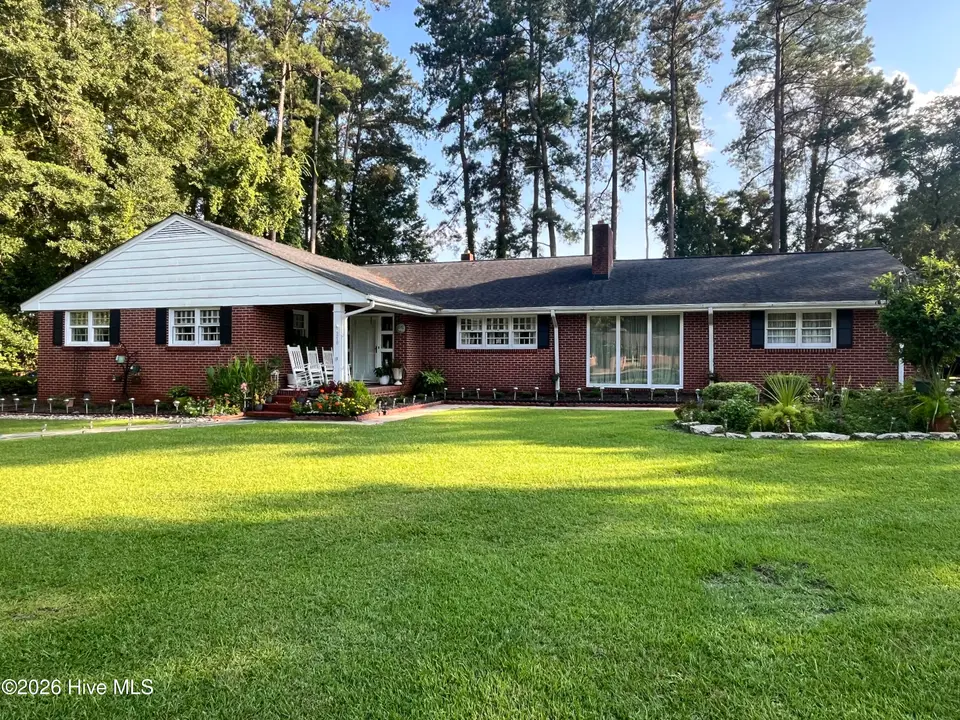 210 E Church Street, Whiteville, NC 28472 — 4-bedroom home, Whiteville, NC, photo 1 of 22: Front
