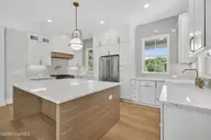 221 Inlet Point Drive, Wilmington, NC 28409 — 4-bedroom home in Inlet Point Harbor, Wilmington, NC, photo 18 of 61: 221 Inlet Point Dr