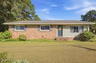 613 E Chelly Street, Warsaw, NC 28398 — 3-bedroom home, Warsaw, NC, photo 1 of 25