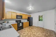 27 E Doris Avenue 403, Jacksonville, NC 28540 — 2-bedroom townhome in Doris Place, Jacksonville, NC, photo 10 of 22: 10_kitchen