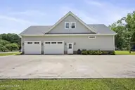 2703 E Fairway Road, Morehead City, NC 28557 — 3-bedroom home in Country Club East, Morehead City, NC, photo 5 of 71: 87-web-or-mls-2703EFairway-6-29-26-071