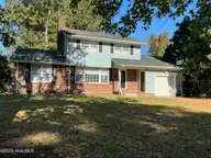1201 Clifton Road, Jacksonville, NC 28540 — 3-bedroom home in Northwoods Park, Jacksonville, NC, photo 1 of 28: IMG_4006