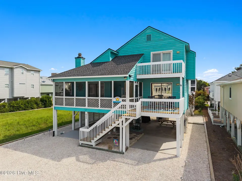 425 31st Street, Sunset Beach, NC 28468 — 3-bedroom home, Sunset Beach, NC, photo 1 of 53