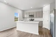 623 S Squires Run Lane, Richlands, NC 28574 — 3-bedroom home in Squires Run Village, Richlands, NC, photo 19 of 66: Kitchen