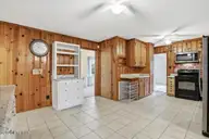1111 S Andrews Avenue, Goldsboro, NC 27530 — 3-bedroom home in Woodford, Goldsboro, NC, photo 17 of 31: 17-1111 S Andrews Ave-17