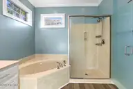 208 Lake Ridge Drive, Goldsboro, NC 27530 — 3-bedroom waterfront home in Fallingbrook Est, Goldsboro, NC, photo 19 of 46: 40-208 Lake Ridge Dr-40