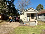 216 Crawford Street, Bethel, NC 27812 — 3-bedroom home, Bethel, NC, photo 5 of 25: IMG_6117