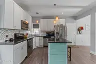 604 N Colony Circle, Wilmington, NC 28409 — 4-bedroom home in Middleborough, Wilmington, NC, photo 14 of 52: 19-web-or-mls-DSC00752