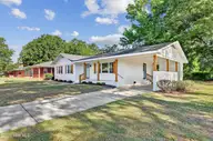 513 Hamilton Drive, Goldsboro, NC 27530 — 3-bedroom home in Carver Heights, Goldsboro, NC, photo 2 of 21: 03-513 Hamilton Dr-3