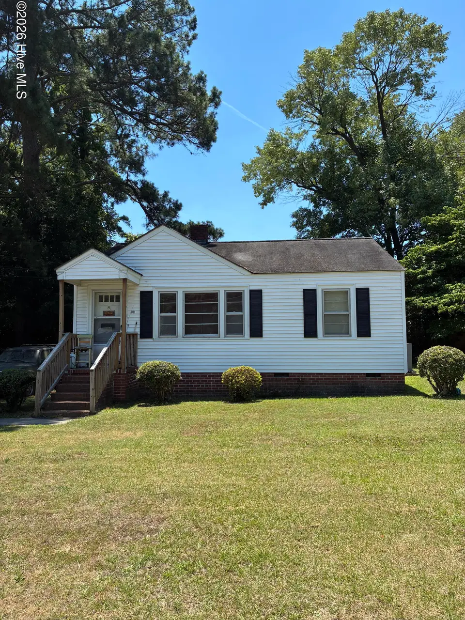 801 Libby Street W, Wilson, NC 27893 — 2-bedroom home in Hillview, Wilson, NC, photo 1 of 1: Front of house